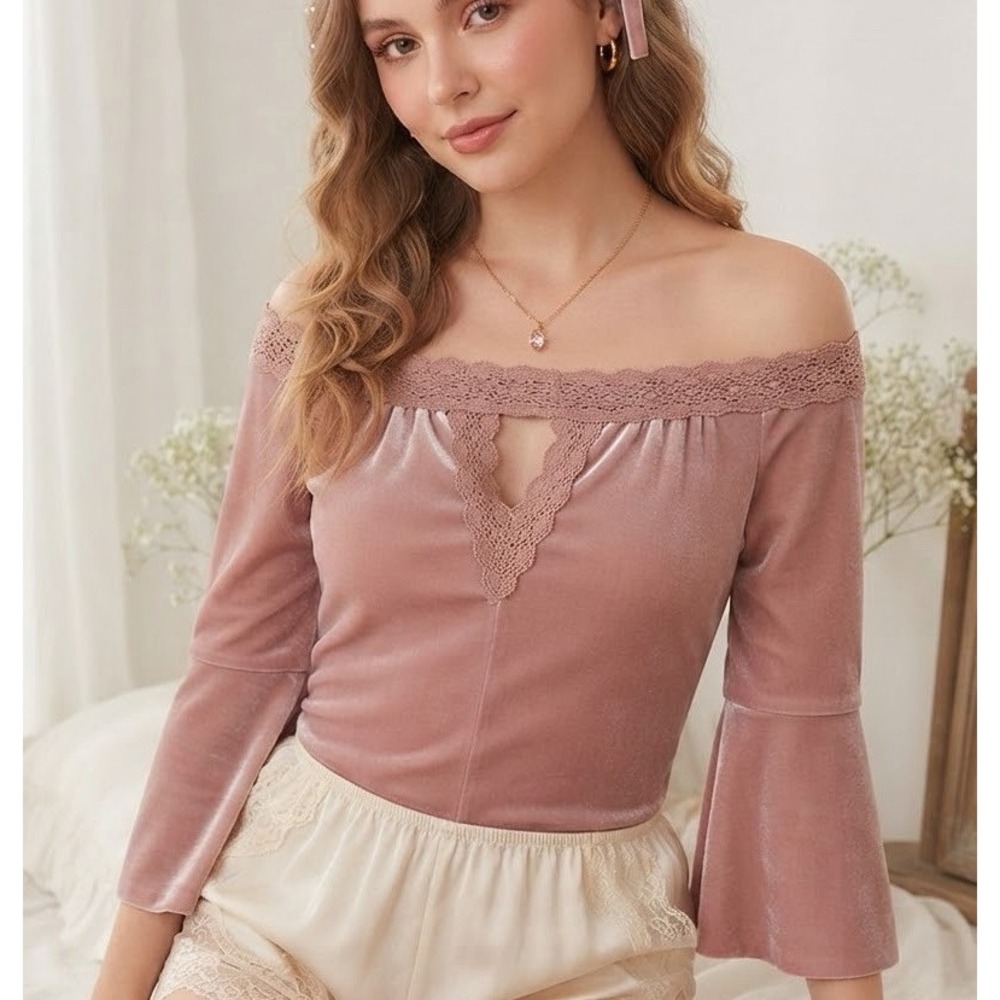 Y2K Charlotte Russe Top Velvet Crochet Lace Sz M Crop Princess Fairy Coquette